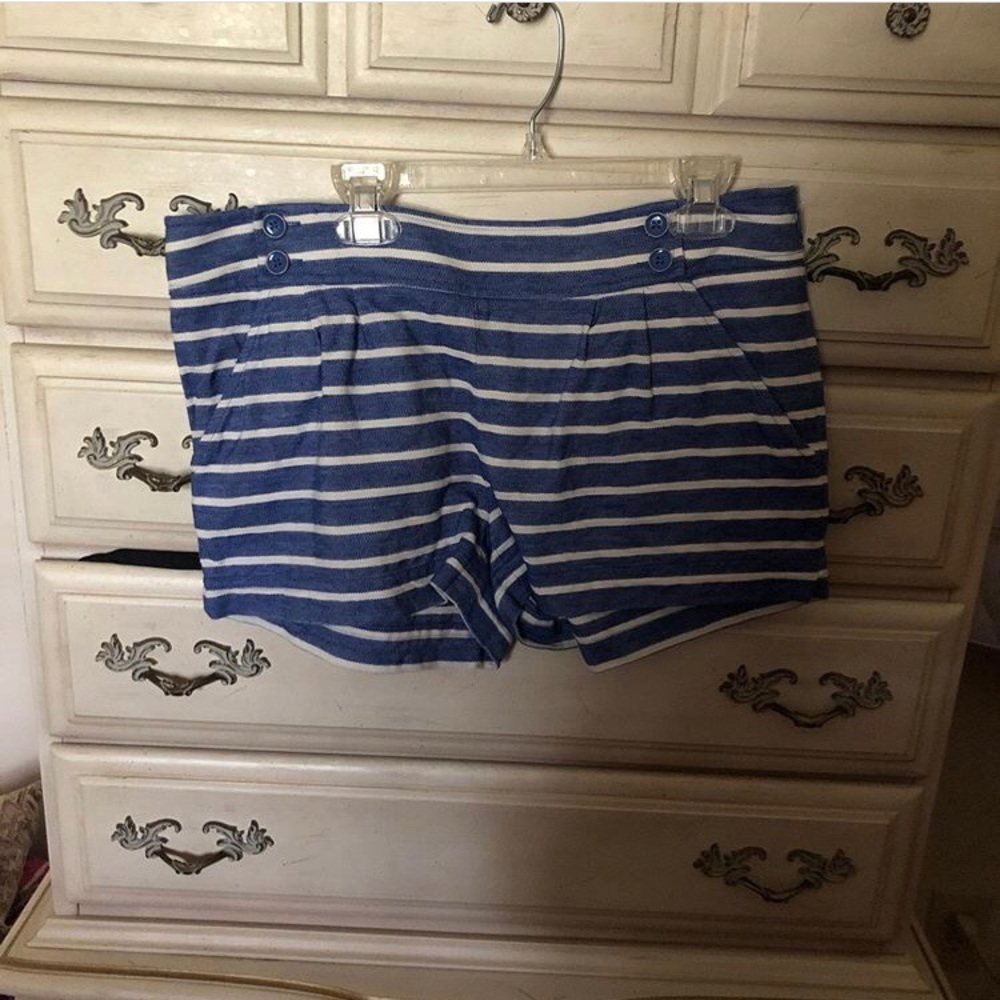 Vineyard Vines shorts